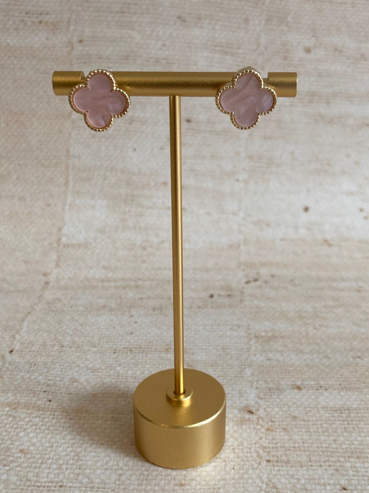 Vintage clover earrings | Pink Pearl