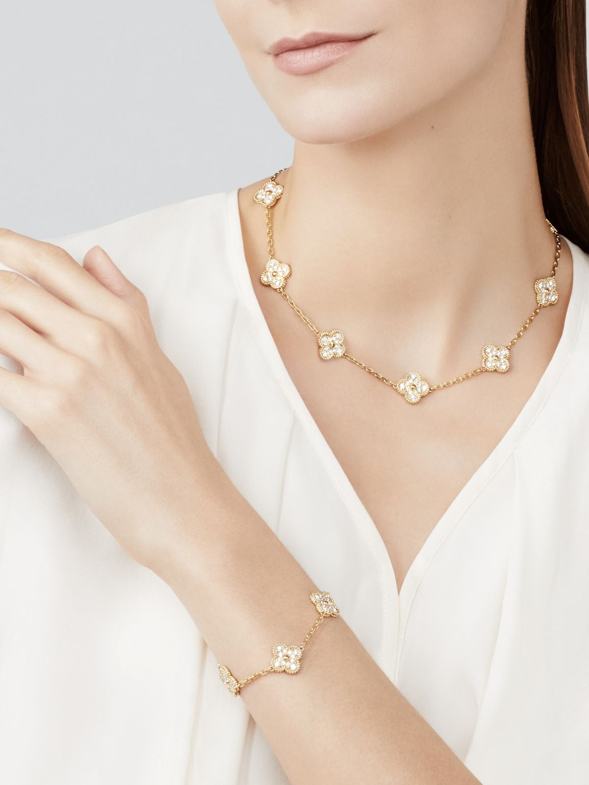 10 motif clover necklace | Gold | Diamonds