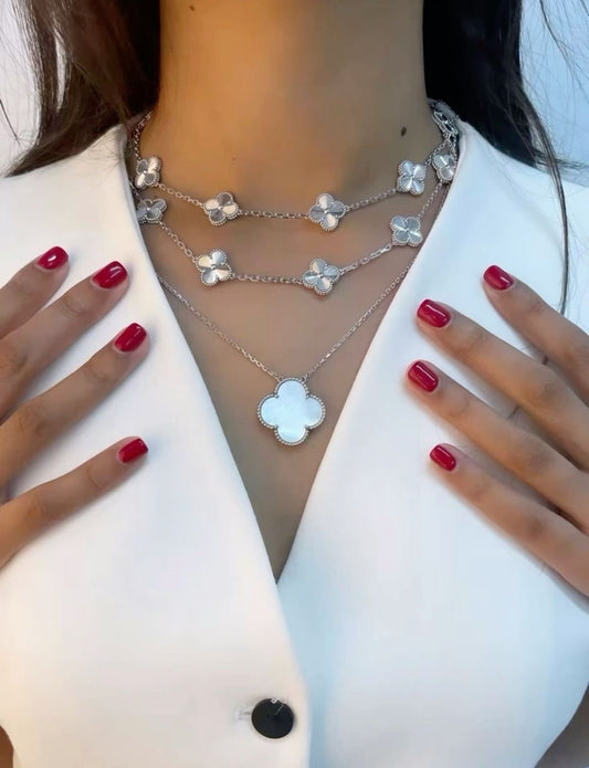 10 motif clover necklace | Silver