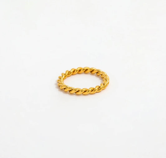 “Twist of Sunshine” ring