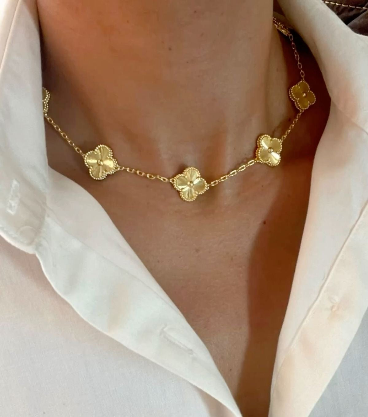 10 motif clover necklace | Gold