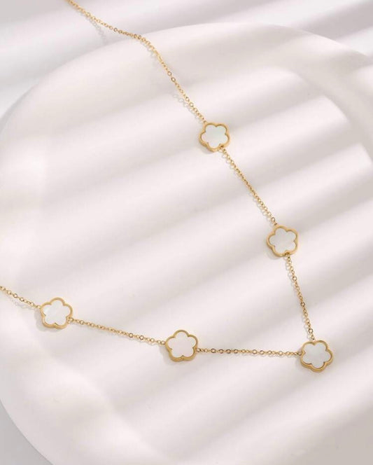 Flower necklace