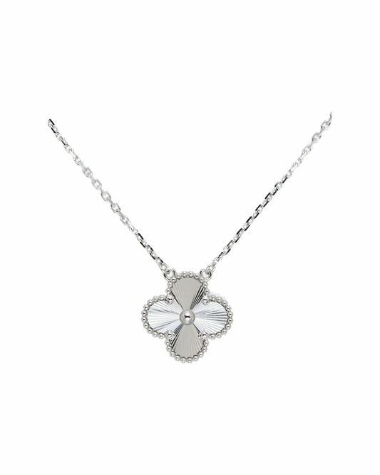 Vintage clover necklace | Silver