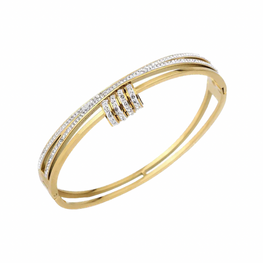Dancing diamond bangle