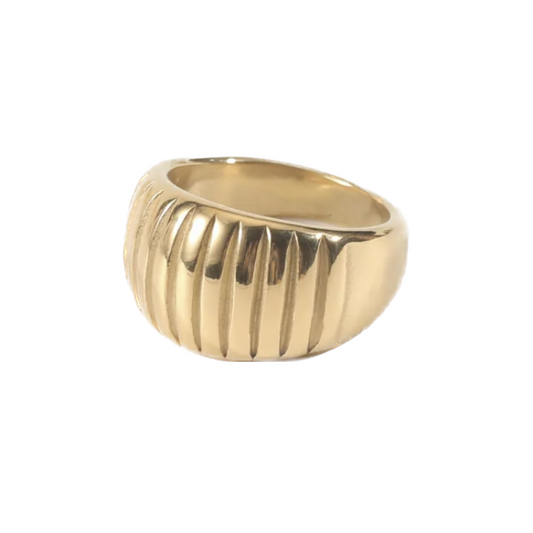 Martha ring